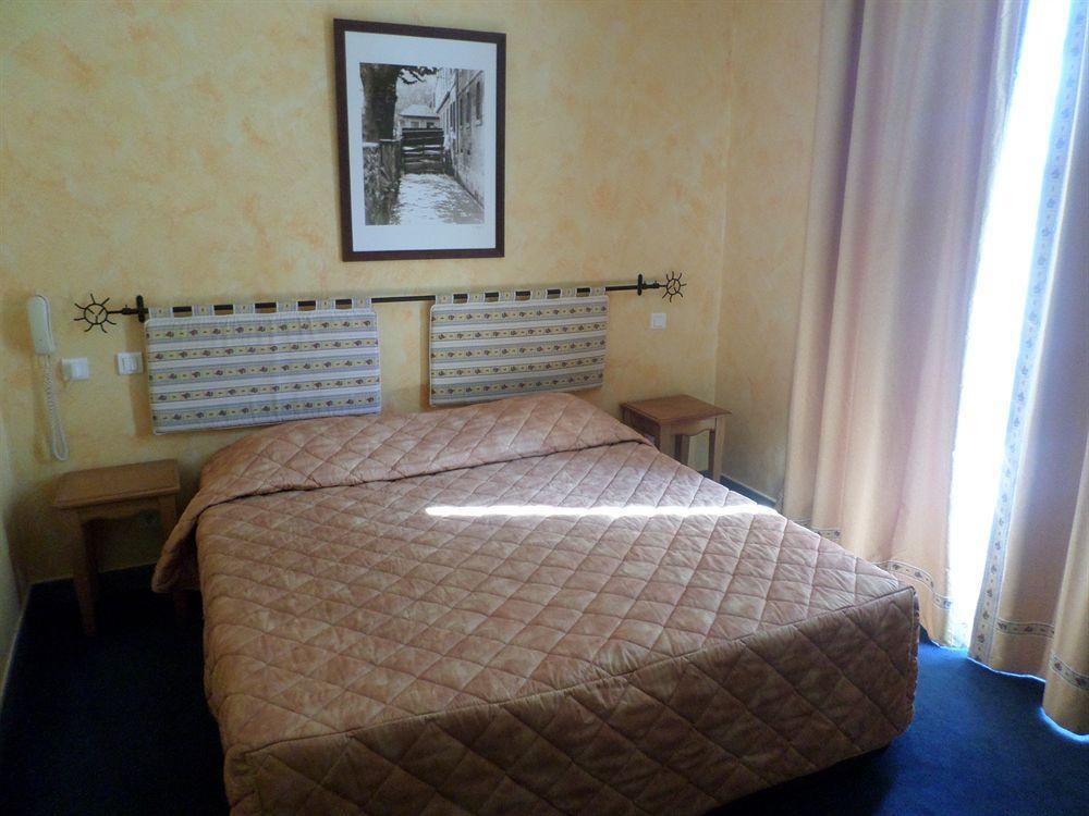 Brit Hotel Acacias Arles Eksteriør bilde
