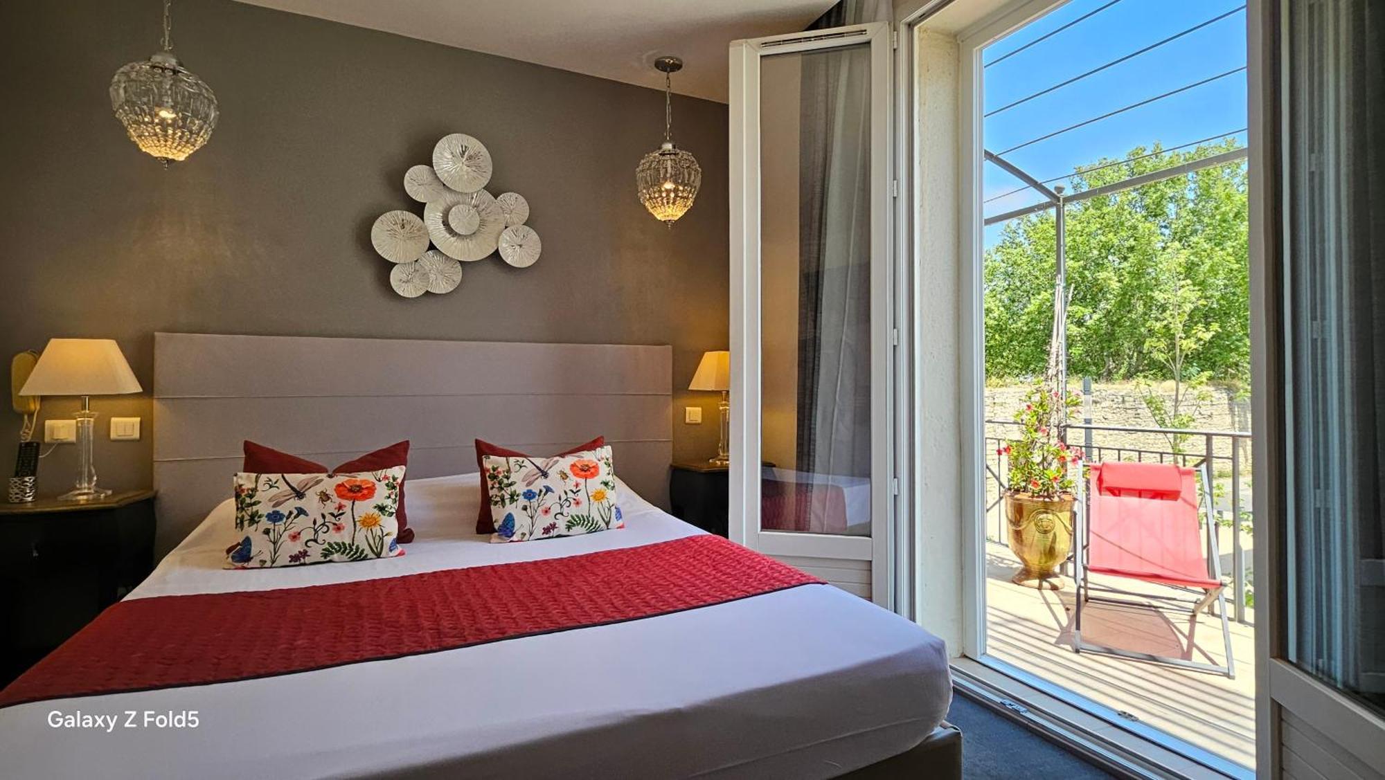 Brit Hotel Acacias Arles Eksteriør bilde
